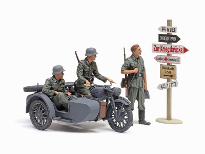 KS600 & Sidecar 1/35 – Tamiya