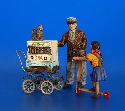 Organ grinder 1/35 - Plus Model